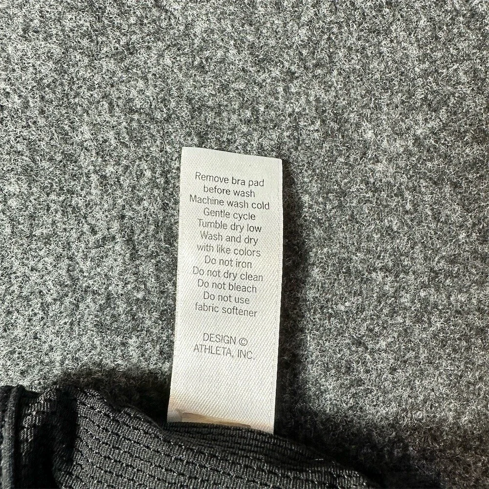 Athleta Sports Bra Womens Size M Black Strappy Crossback Removable Pads
